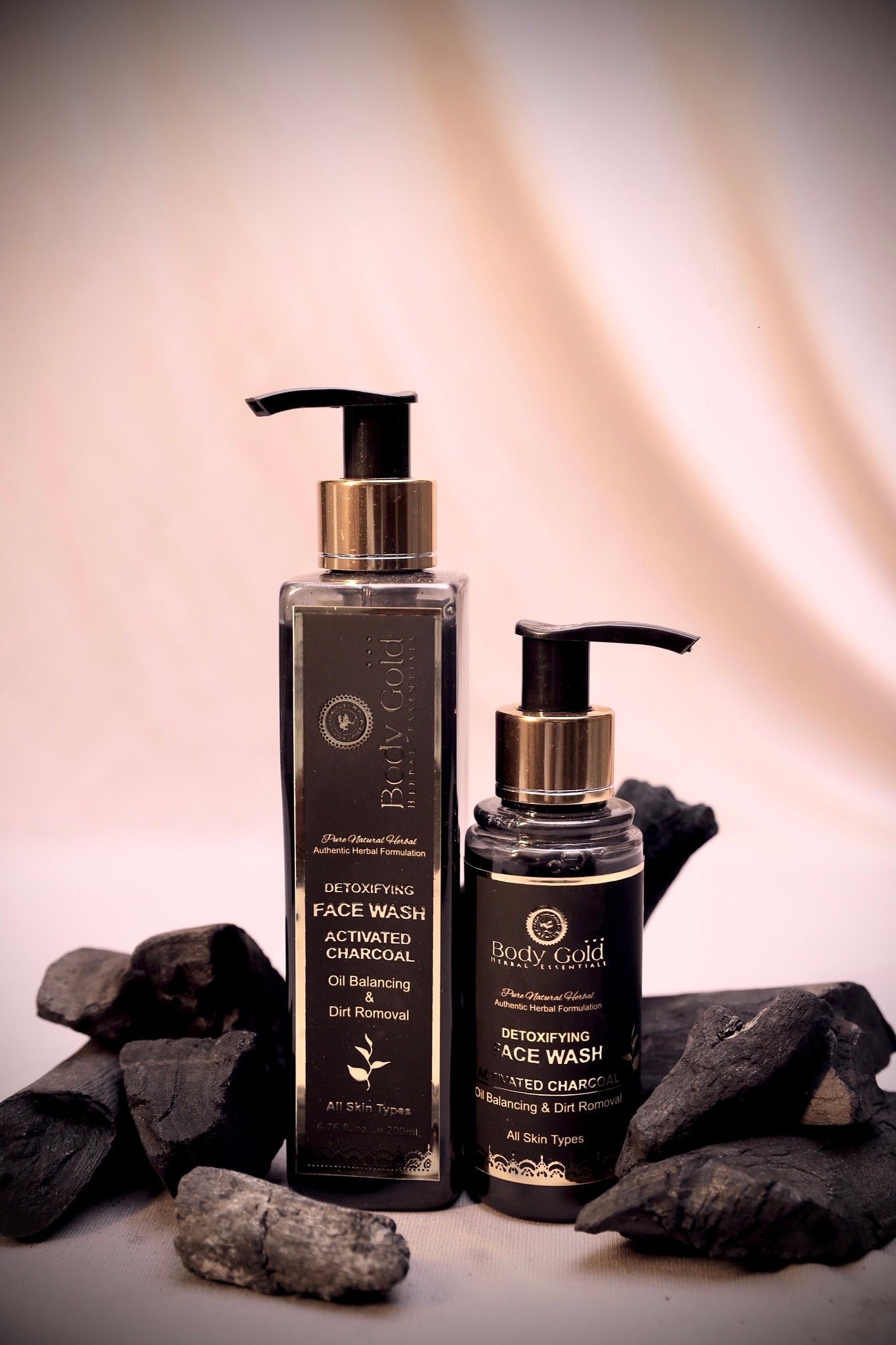 ACTIVATED CHARCOAL FACE WASH